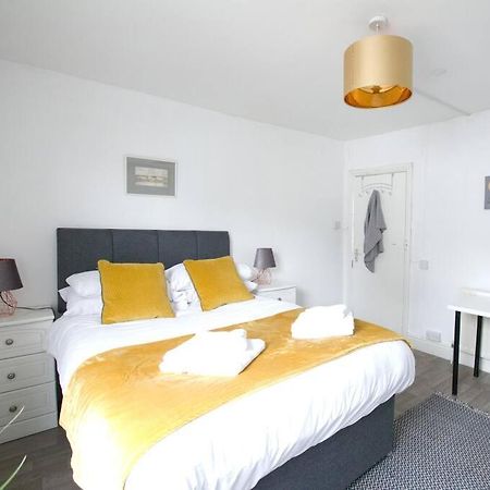 City Centre 4 Bedroom House วินเชสเตอร์ ภายนอก รูปภาพ