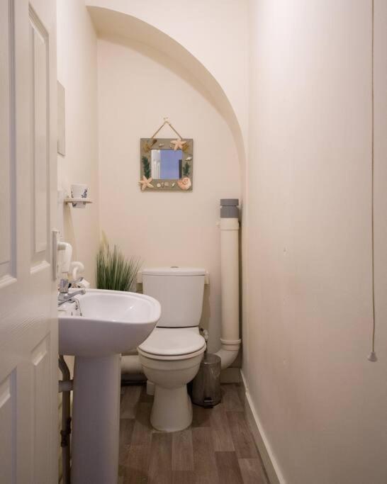 City Centre 4 Bedroom House วินเชสเตอร์ ภายนอก รูปภาพ