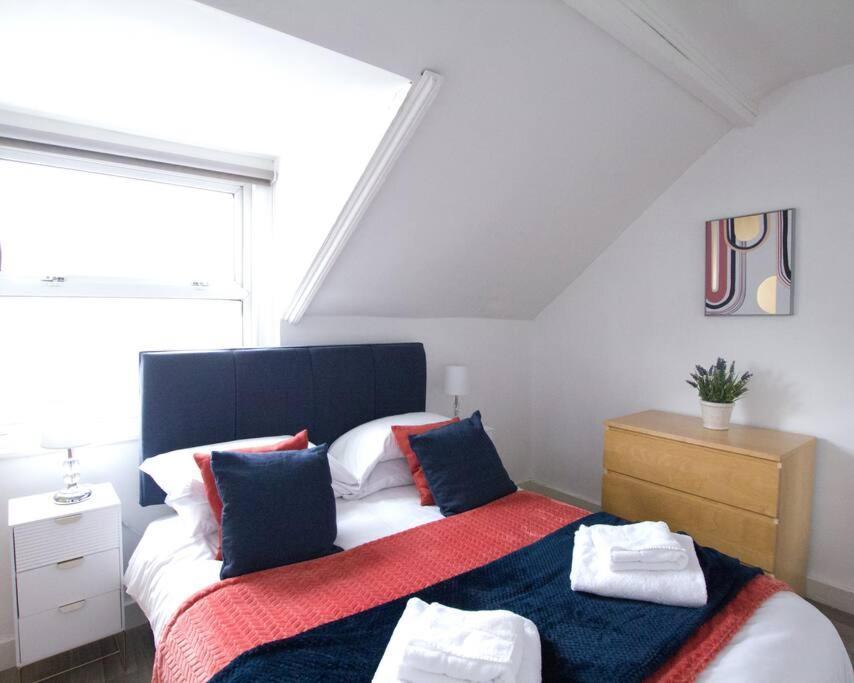City Centre 4 Bedroom House วินเชสเตอร์ ภายนอก รูปภาพ
